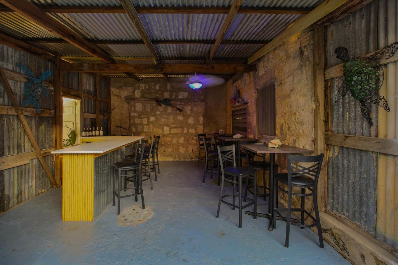 维多利亚之家酒店 Frederiksted 外观 照片