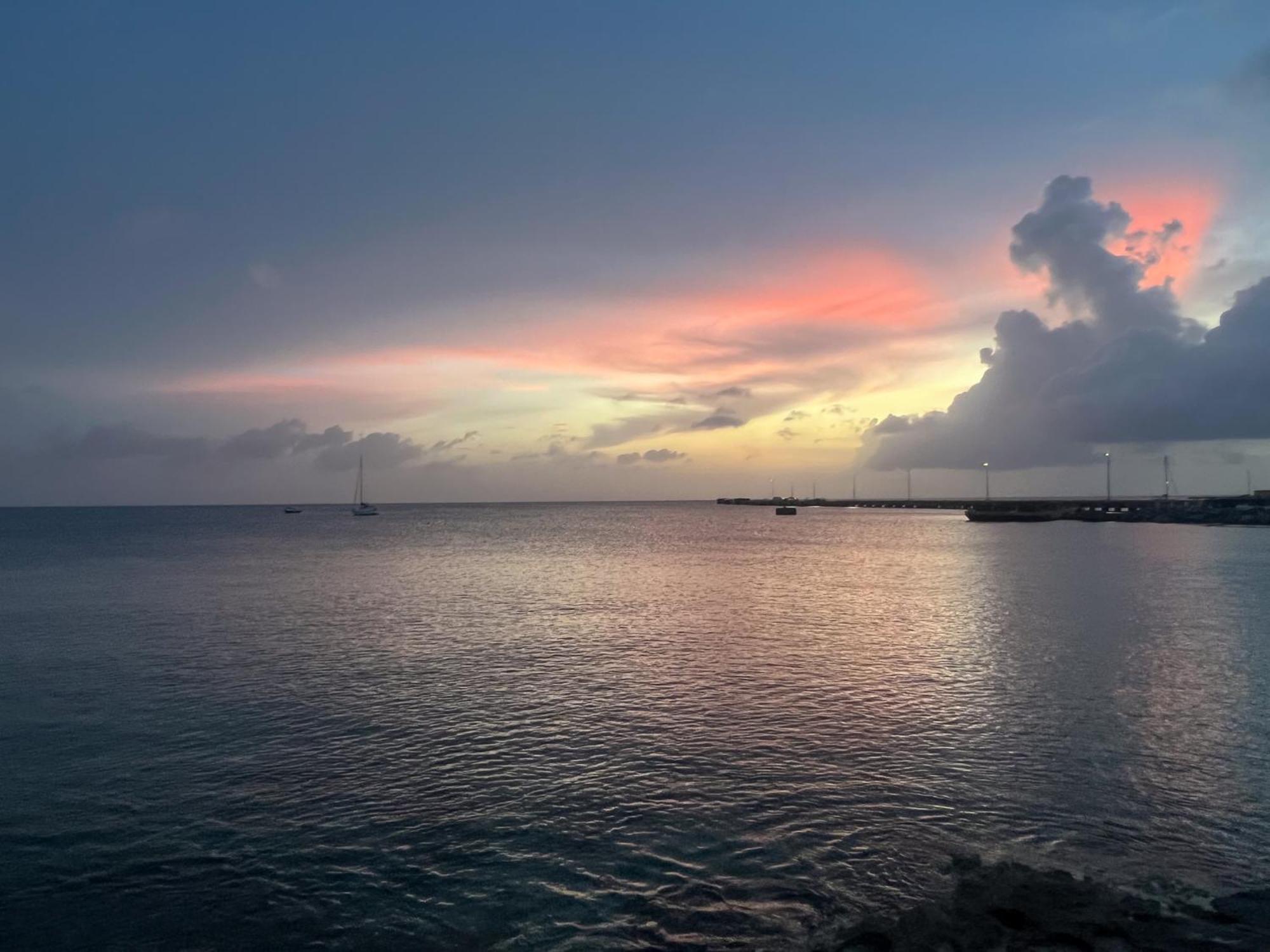 维多利亚之家酒店 Frederiksted 外观 照片